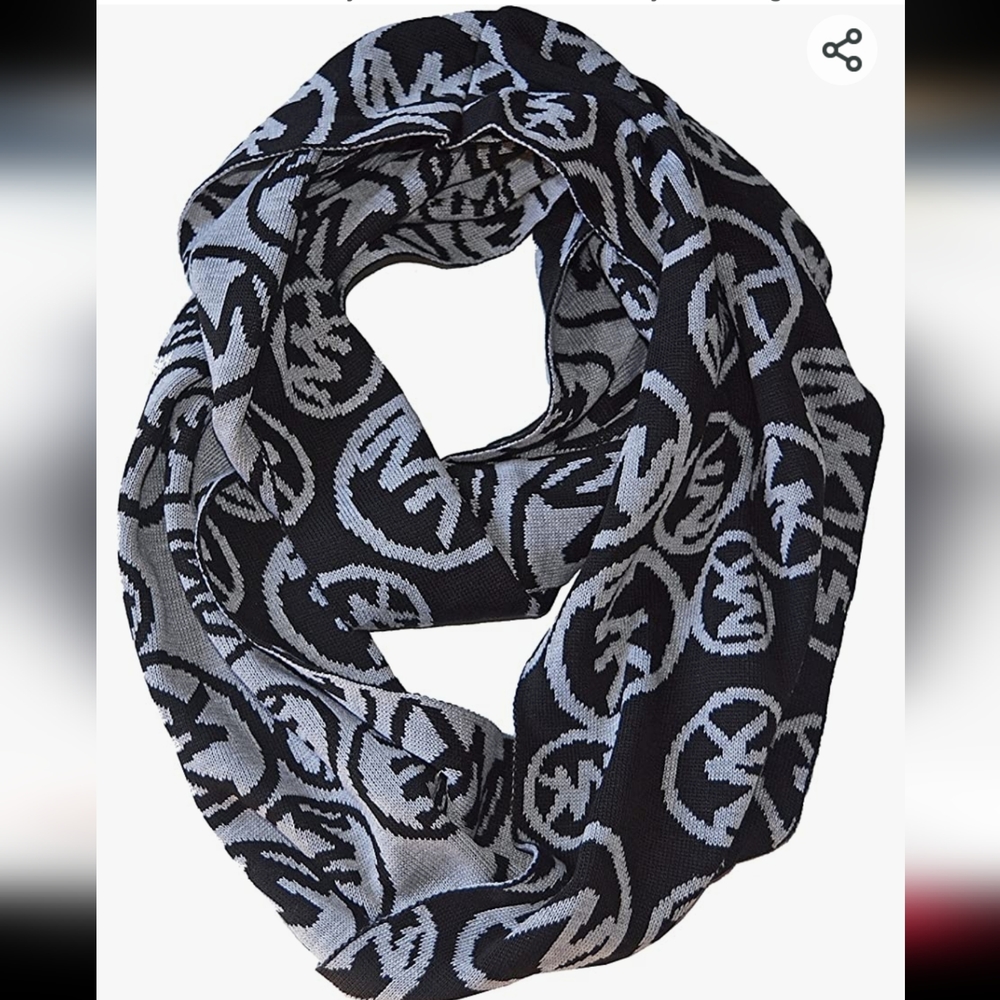Michael Kors Reversible Infinity Scarf